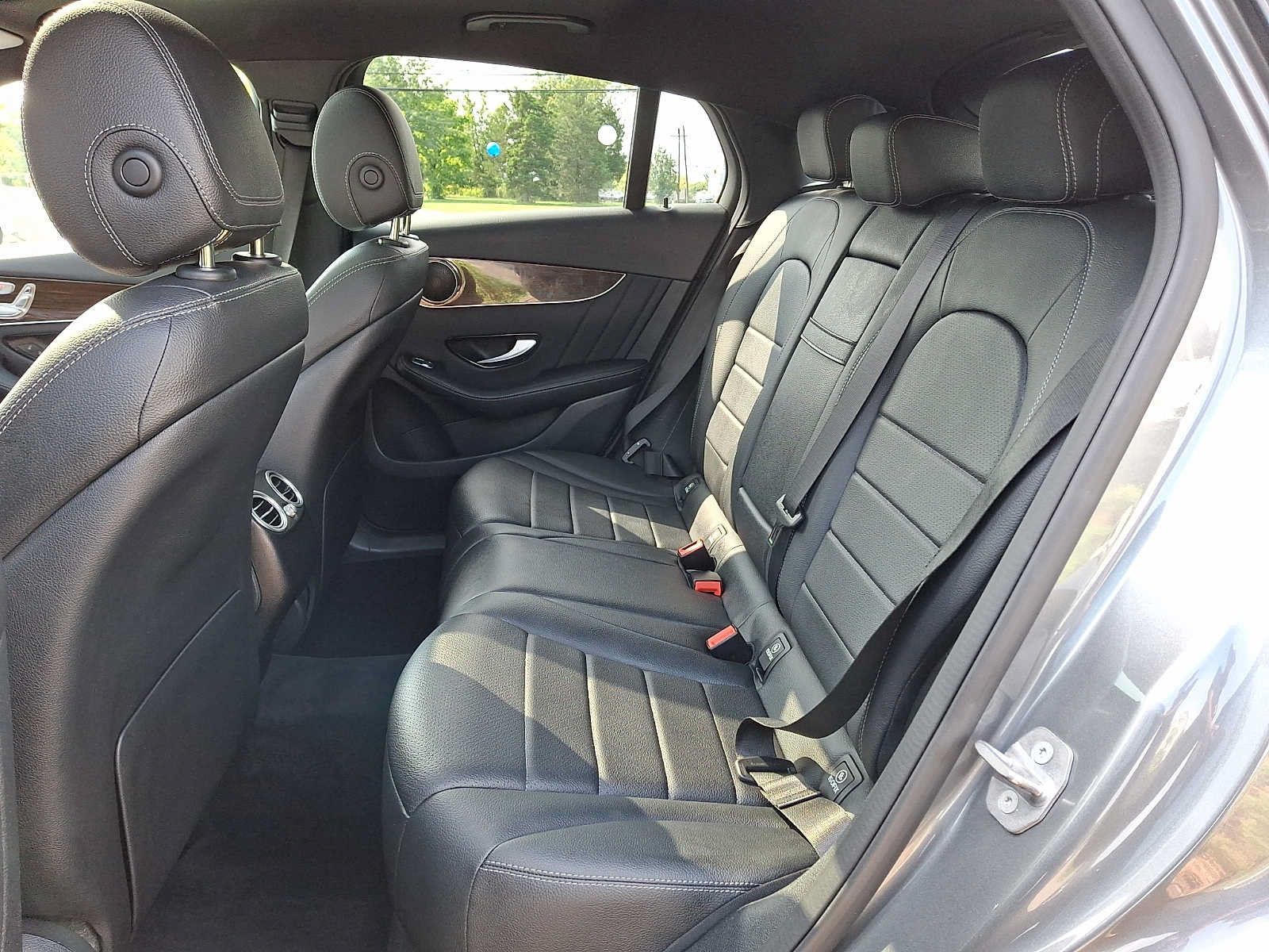 Used 2019 Mercedes-Benz GLC 300 4MATIC Coupe image 8