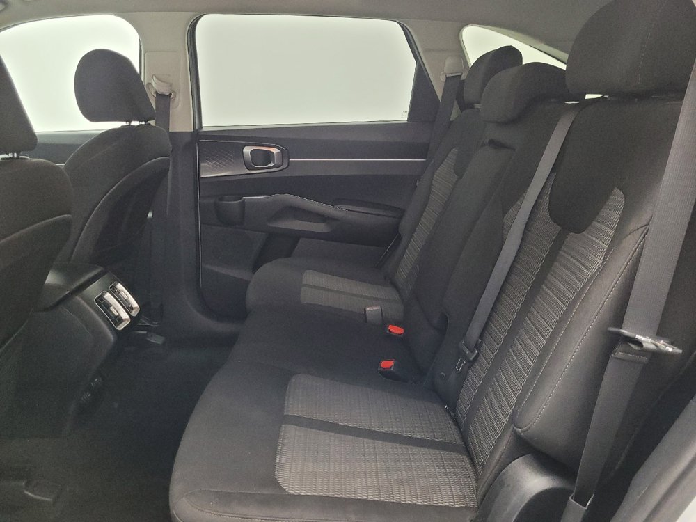 Used 2022 Kia Sorento LX FWD image 18