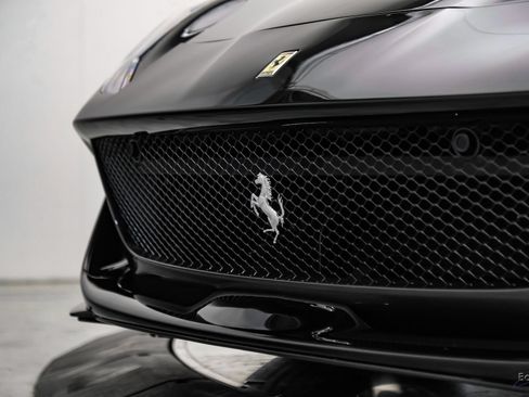 Used 2022 Ferrari 812 GTS RWD image 41