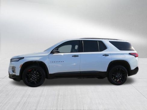 Certified 2023 Chevrolet Traverse Premier w/ Redline Edition image 6