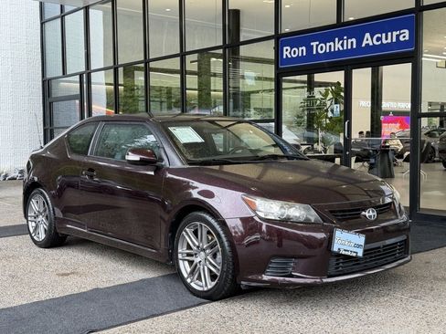 Used 2011 Scion tC image 2
