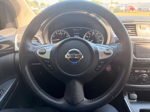 Used 2018 Nissan Sentra SV FWD image 15
