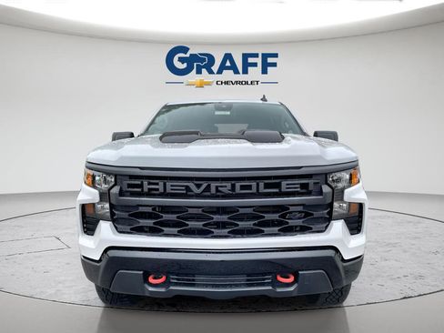 New 2026 Chevrolet Silverado 1500 Custom Trail Boss w/ LPO, Dark Essentials Package AWD/4WD image 3