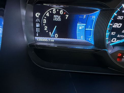 Used 2013 Ford Taurus Limited FWD image 23