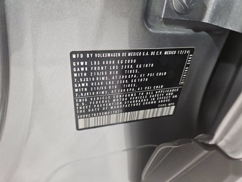 Used 2025 Volkswagen Taos SE w/ Panoramic Sunroof Package AWD/4WD image 31