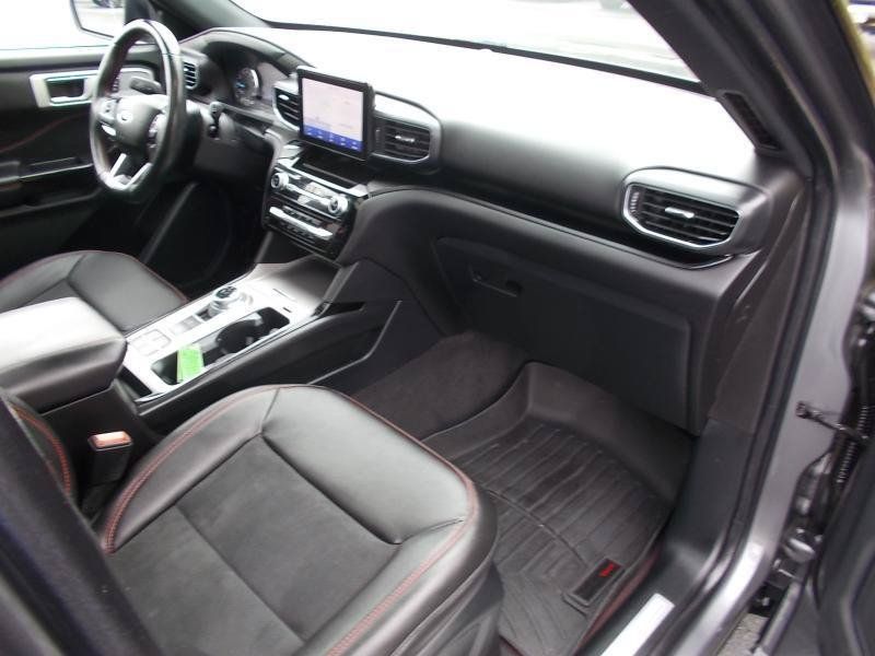 Used 2022 Ford Explorer ST-Line RWD image 21