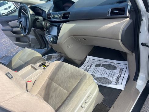 Used 2014 Honda Odyssey EX image 20