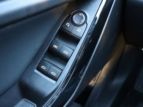 New 2026 Chevrolet Equinox LT w/ Convenience Package II image 15