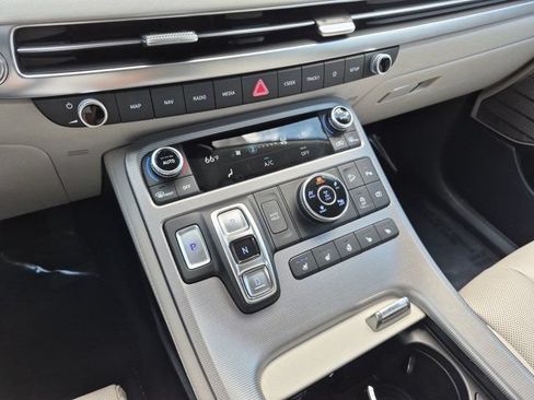 Used 2025 Hyundai Palisade Calligraphy AWD/4WD image 16