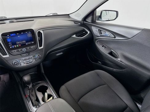Used 2023 Chevrolet Malibu LT FWD image 24