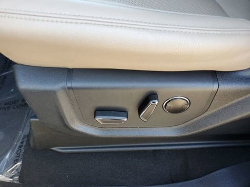 Used 2024 Ford Expedition Max Limited image 19