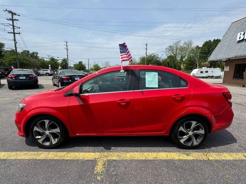 Used 2020 Chevrolet Sonic Premier FWD image 10
