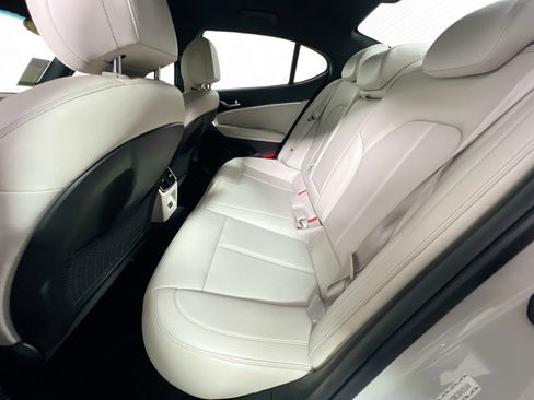 Used 2024 Genesis G70 2.5T AWD/4WD image 29
