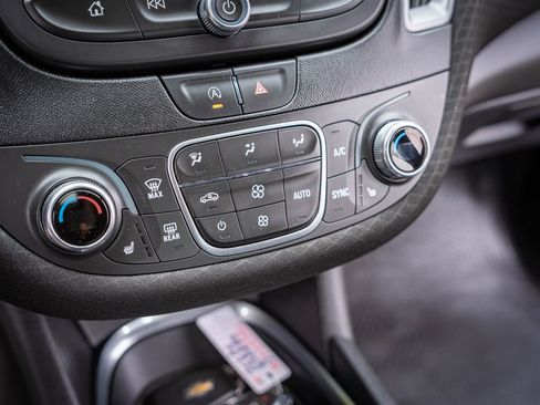 Used 2024 Chevrolet Malibu LT image 22