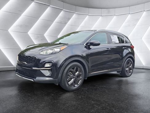 Used 2020 Kia Sportage S image 1