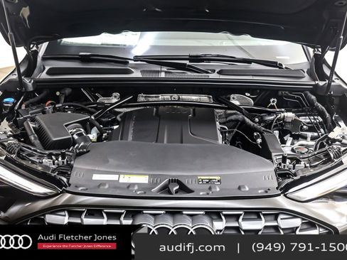 New 2025 Audi Q5 Prestige image 11