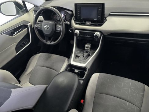 Certified 2021 Toyota RAV4 XLE w/ Carpet Mat Package (TMS) AWD/4WD image 20