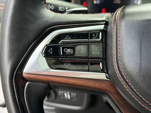 Used 2022 Jeep Grand Cherokee L Summit w/ Luxury Tech Group V RWD image 25