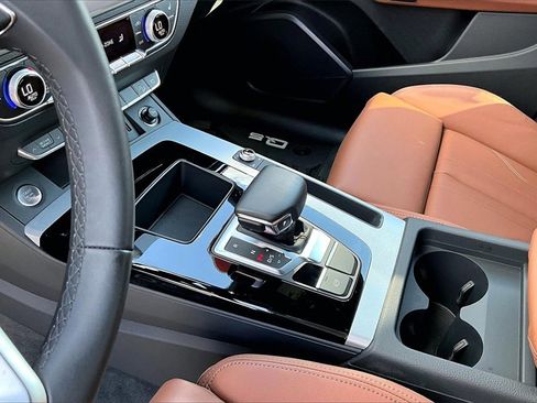 Used 2025 Audi Q5 2.0T Premium w/ Convenience Plus Package image 22