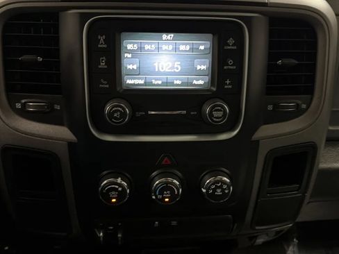 Used 2018 RAM 2500 Tradesman w/ Chrome Appearance Group AWD/4WD image 14