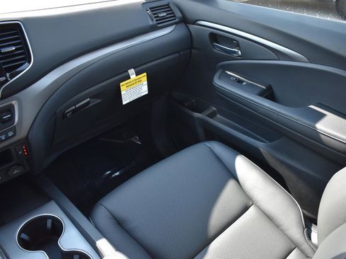 New 2026 Honda Ridgeline RTL image 21