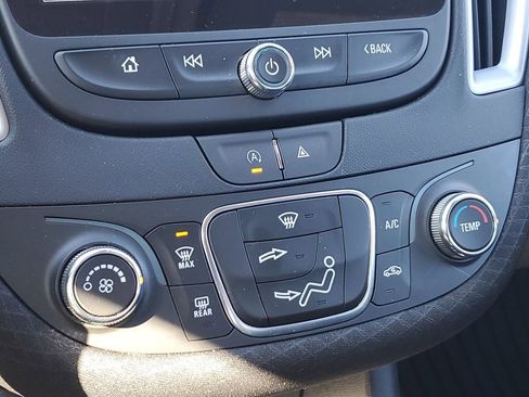 Used 2023 Chevrolet Malibu RS w/ Driver Confidence Package image 17