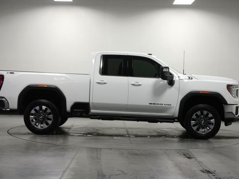Used 2021 GMC Sierra 2500 SLE w/ X31 Off-Road Package AWD/4WD image 3