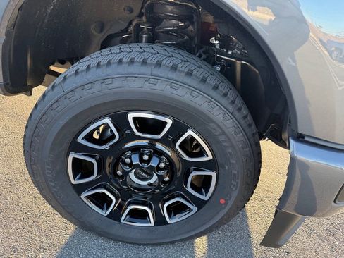 New 2026 Ford F250 Platinum AWD/4WD image 2