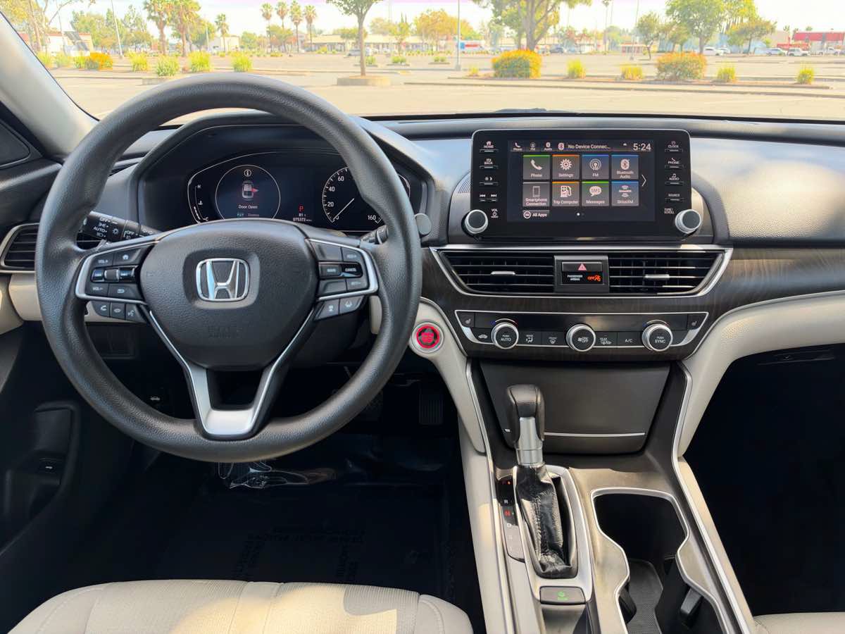 Used 2018 Honda Accord EX image 15