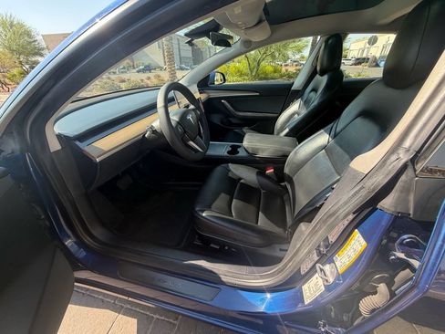 Used 2022 Tesla Model 3 RWD image 9