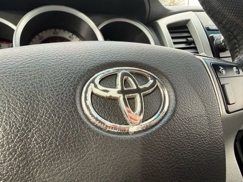 Used 2012 Toyota Tacoma 4x4 Double Cab w/ SR5 Pkg image 23