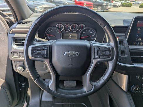 Used 2021 Chevrolet Suburban Z71 w/ Luxury Package AWD/4WD image 13