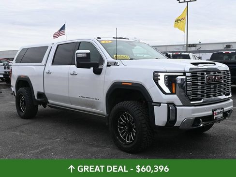 Used 2024 GMC Sierra 2500 Denali w/ Denali Reserve Package AWD/4WD image 4