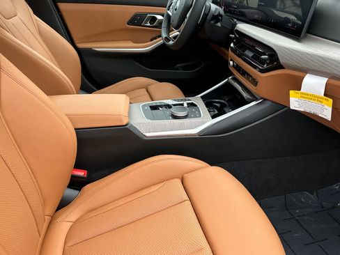 Used 2025 BMW 330i Sedan w/ Premium Package image 16