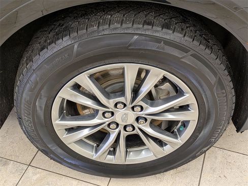 Used 2020 Cadillac XT5 Premium Luxury image 12