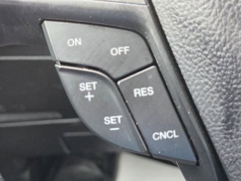 Used 2024 Ford Edge SEL w/ Convenience Package image 11