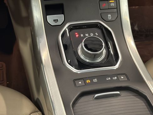 Used 2015 Land Rover Range Rover Evoque Pure Plus AWD/4WD image 36