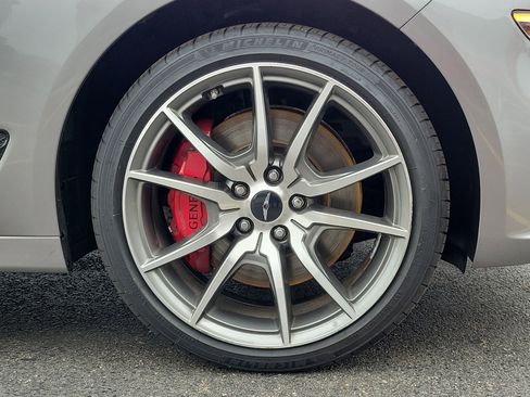 Used 2025 Genesis G70 2.5T AWD/4WD image 5