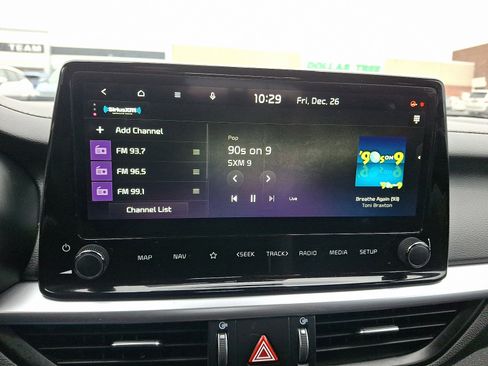 Used 2023 Kia Forte GT-Line image 17