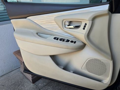 Used 2018 Nissan Murano SL AWD/4WD image 22
