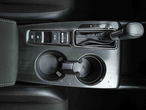 Certified 2025 Honda Civic Sport image 27