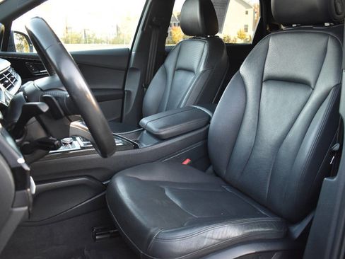 Used 2017 Audi Q7 3.0T Premium Plus w/ Premium Plus Package image 12