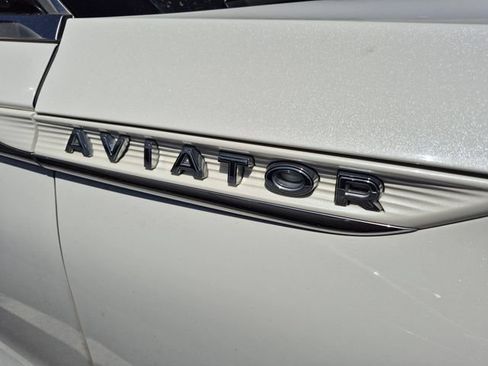 Used 2021 Lincoln Aviator Reserve w/ Equipment Group 210A AWD/4WD image 7
