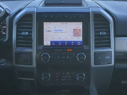 Certified 2021 Ford F450 Lariat w/ Lariat Ultimate Package image 16