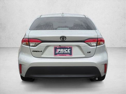 Used 2025 Toyota Corolla LE FWD image 7