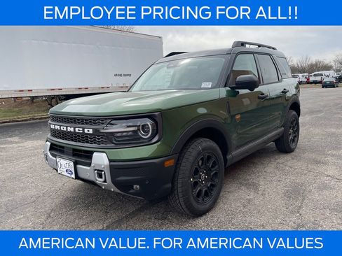 New 2025 Ford Bronco Sport Badlands w/ Badlands Tech Package AWD/4WD image 2