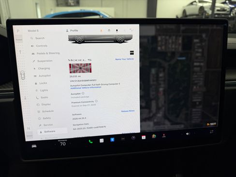 Used 2021 Tesla Model S Plaid image 12