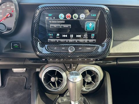 Used 2018 Chevrolet Camaro SS image 13