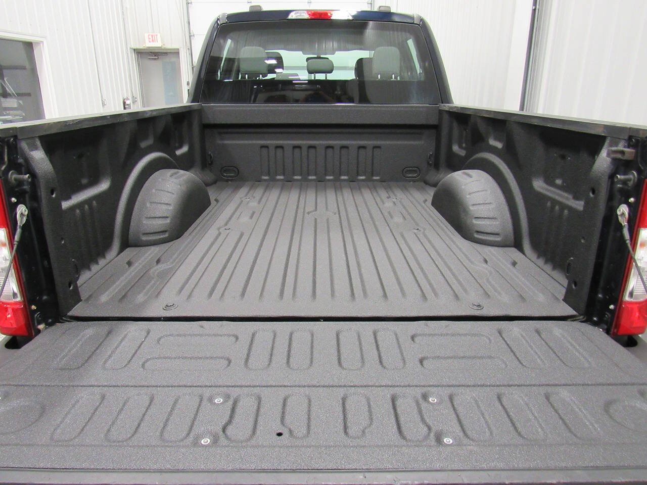 Used 2022 Ford F250 XL w/ Power Equipment Group AWD/4WD image 16