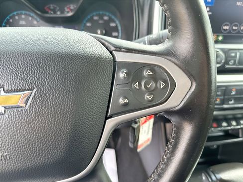 Used 2020 Chevrolet Colorado LT w/ Safety Package image 18